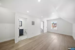 28 1/2 Irving St, Montclair, NJ 07042 - Photo 20