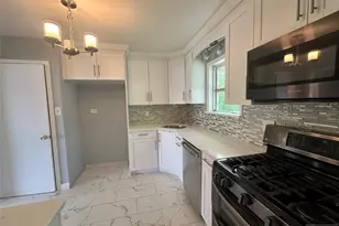 43 Bender Dr, Clifton, NJ 07013 - Photo 10