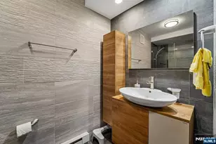 200 Winston L09, Cliffside Park, NJ 07010 - Photo 14