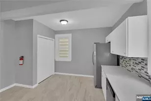106 11th St, Newark, NJ 07107 - Photo 6