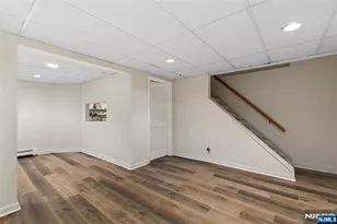 557 Monroe Ct, River Edge, NJ 07661 - Photo 30