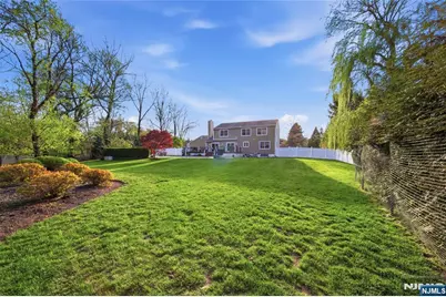 19 Blueberry Court, Mahwah, NJ 07430 - Photo 38