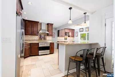 19 Highview Terrace, Cedar Grove, NJ 07009 - Photo 6