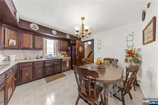 347 Manor Ct, Lyndhurst Township, NJ 07071 - Photo 6