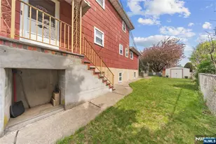 347 Manor Ct, Lyndhurst Township, NJ 07071 - Photo 32