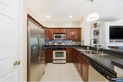 212 Riverwalk Way L127 #L127, Clifton, NJ 07014 - Photo 8