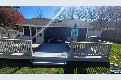 26 White Birch Trail, Jefferson Township, NJ 07460 - Photo 12