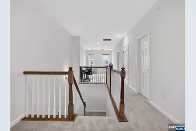 8 Veterans Drive, Wood Ridge, NJ 07075 - Photo 20
