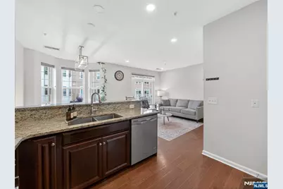 8 Veterans Drive, Wood Ridge, NJ 07075 - Photo 16
