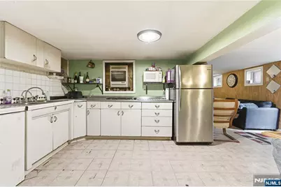 8-10 Horatio Street, Newark, NJ 07105 - Photo 34