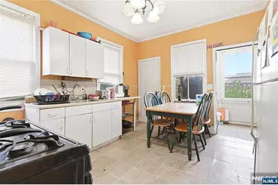 8-10 Horatio Street, Newark, NJ 07105 - Photo 24