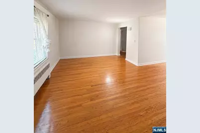 241 Johnson Avenue M2 #M2, Hackensack, NJ 07601 - Photo 4
