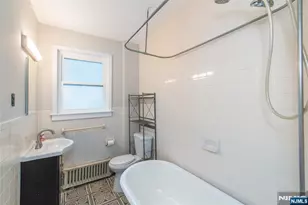 157 Walnut St, Montclair, NJ 07042 - Photo 22