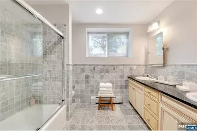 1115 Briar Way, Fort Lee, NJ 07024 - Photo 38