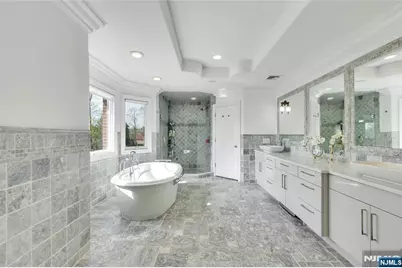 1115 Briar Way, Fort Lee, NJ 07024 - Photo 20