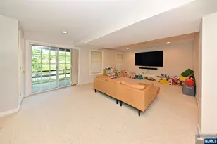 32 Rosewood Ct 32, Haledon, NJ 07508 - Photo 22
