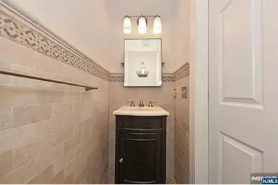 32 Rosewood Court 32 #32, Haledon, NJ 07508 - Photo 14
