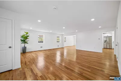 207 Lake Shore Drive, Parsippany, NJ 07034 - Photo 12