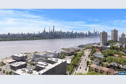 7855 Boulevard East 19J #19J, North Bergen, NJ 07047 - Photo 4