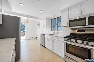 103 Bergen Ave, Clifton, NJ 07011 - Photo 12