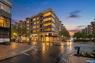 20 Ave At Port Imperial 429, West New York, NJ 07093 - Photo 2