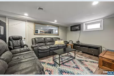 530 5th Avenue, Lyndhurst Township, NJ 07071 - Photo 26