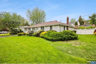 82 Seminary Street, Bergenfield, NJ 07621 - Photo 2