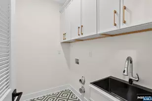81 Ridge Dr, Livingston, NJ 07039 - Photo 44