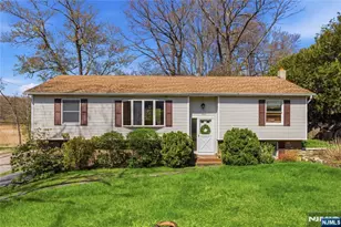 400 Lake Shore Dr, West Milford, NJ 07421 - Photo 4