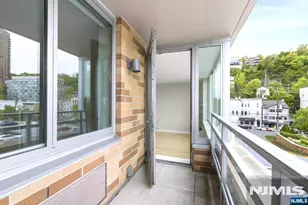 310 Hudson Park 310, Edgewater, NJ 07020 - Photo 14