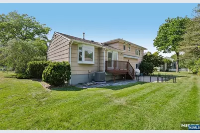 267 Pershing Avenue, Ridgewood, NJ 07450 - Photo 30