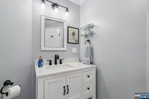 1 Beekman Hill Rd, Caldwell, NJ 07006 - Photo 22