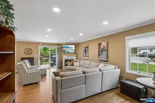 1 Beekman Hill Rd, Caldwell, NJ 07006 - Photo 8