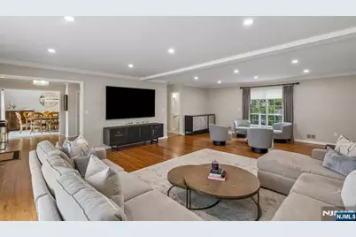 2 Barnstable Court, Morris Township, NJ 07960 - Photo 8