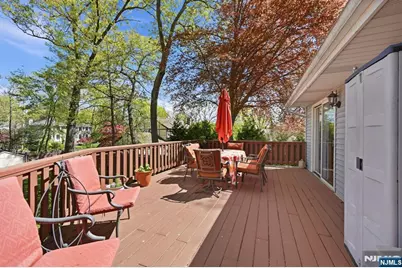 27 Pennsylvania Avenue, Montvale, NJ 07645 - Photo 24