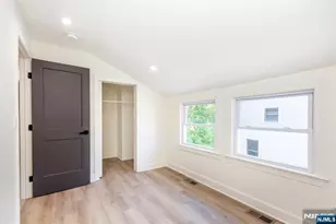 181 Valley Rd, Montclair, NJ 07042 - Photo 26