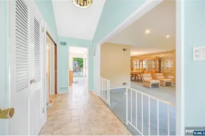 88 Ross Avenue, Emerson, NJ 07630 - Photo 6