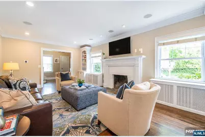 90 Gates Avenue, Montclair, NJ 07042 - Photo 6