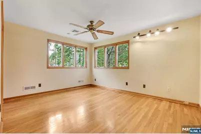 15 Stephen Avenue, Lincoln Park, NJ 07035 - Photo 18