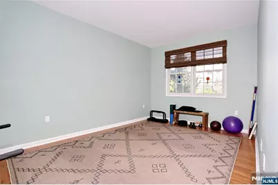 17 De Bruyle Court, Hawthorne, NJ 07506 - Photo 28