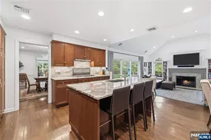 20 Deerhorn Trail, Upper Saddle River, NJ 07458 - Photo 14