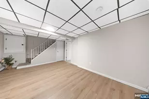 29 Pine St, Lodi, NJ 07644 - Photo 32