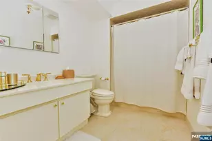 30 N Bayard Ln, Mahwah, NJ 07430 - Photo 24