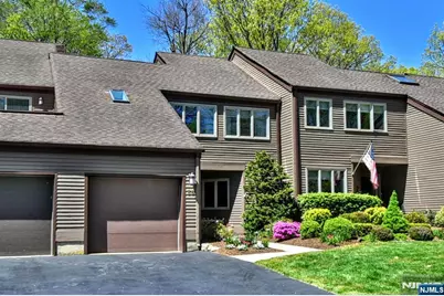 30 N Bayard Lane, Mahwah, NJ 07430 - Photo 2