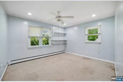 75 W Oakland Avenue, Oakland, NJ 07436 - Photo 16