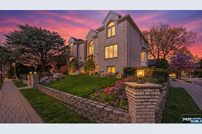 1221 Fairmount Place, Fort Lee, NJ 07024 - Photo 4