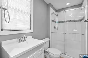 53 Smithfield Rd, Waldwick, NJ 07463 - Photo 12