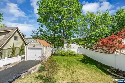 1281 Longfellow Avenue, Teaneck Township, NJ 07666 - Photo 48