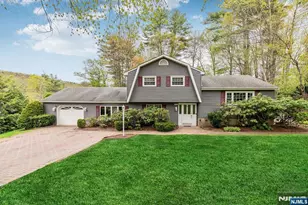 23 Monmouth Ave, West Milford, NJ 07480 - Photo 2