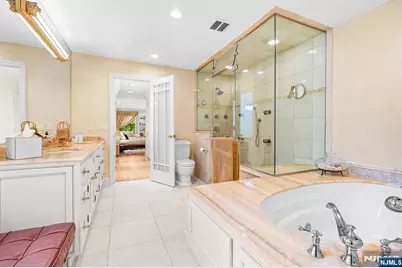 37 Hemlock Road, Livingston, NJ 07039 - Photo 24